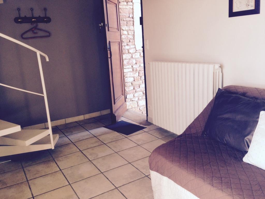 Le Vieux Chateau Bed & Breakfast Leynes Rom bilde